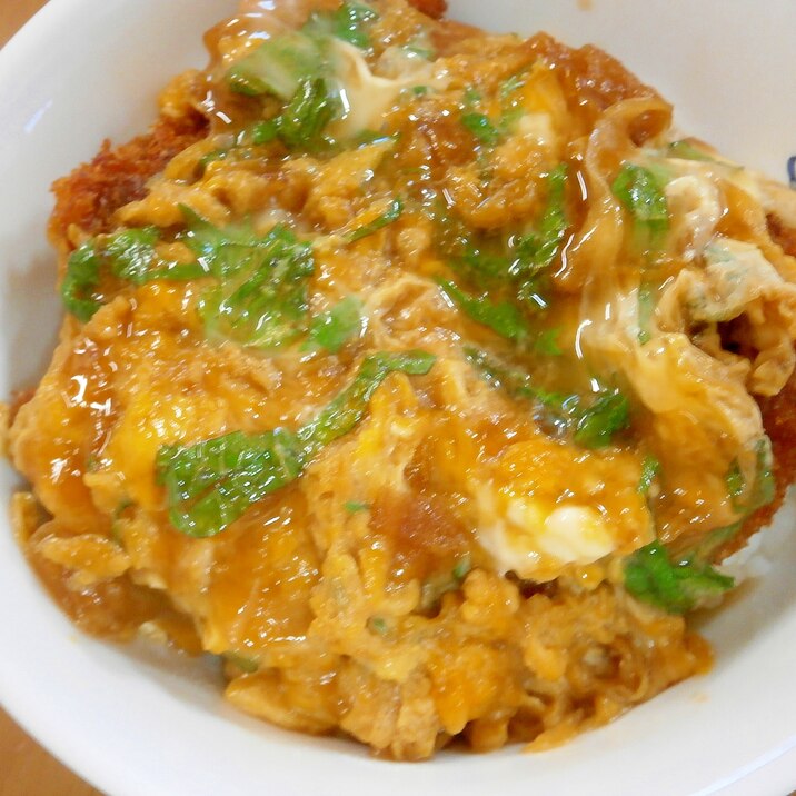 おいしい作り方☆しそ入り半熟カツ丼